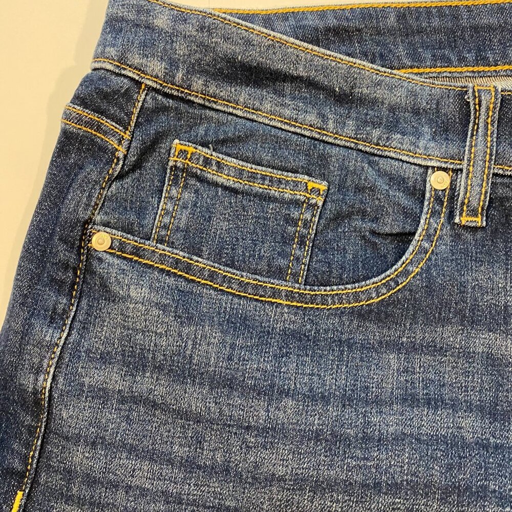 Lane Bryant Boyfriend Denim Capris With Embellished Cuffs SZ 22 - Picture 12 of 16